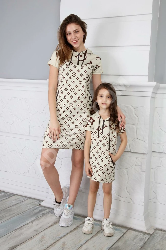 كابلز الام والبنت 