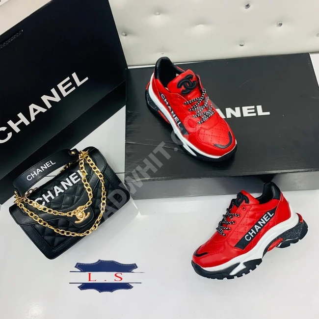 طقم حذاء مع حقيبة