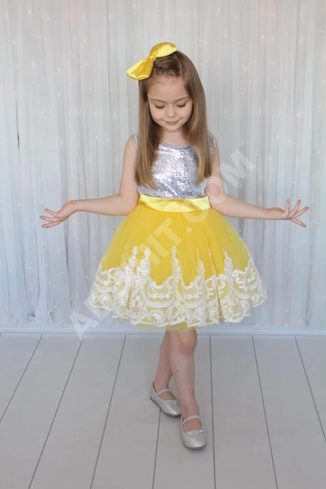 ملابس اطفال