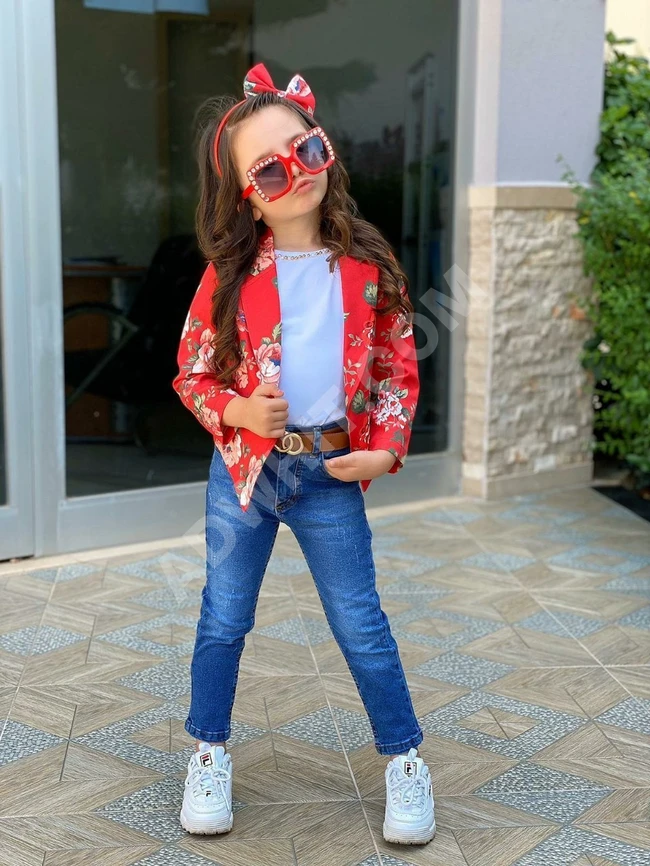 طقم بناتي مميز