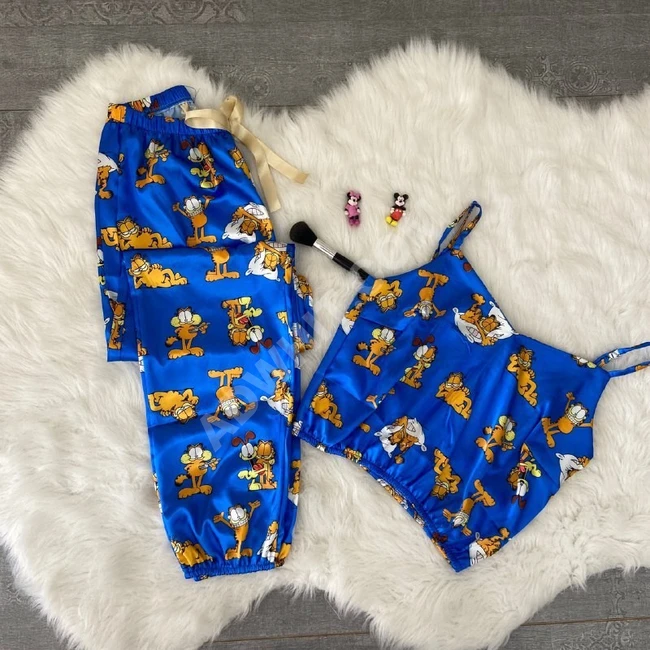 بيجاما نوم نسائية