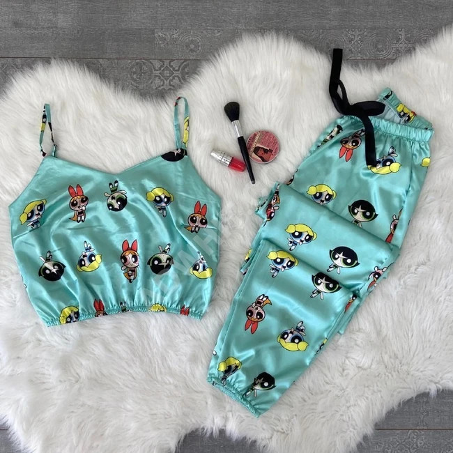 بيجاما نوم نسائية