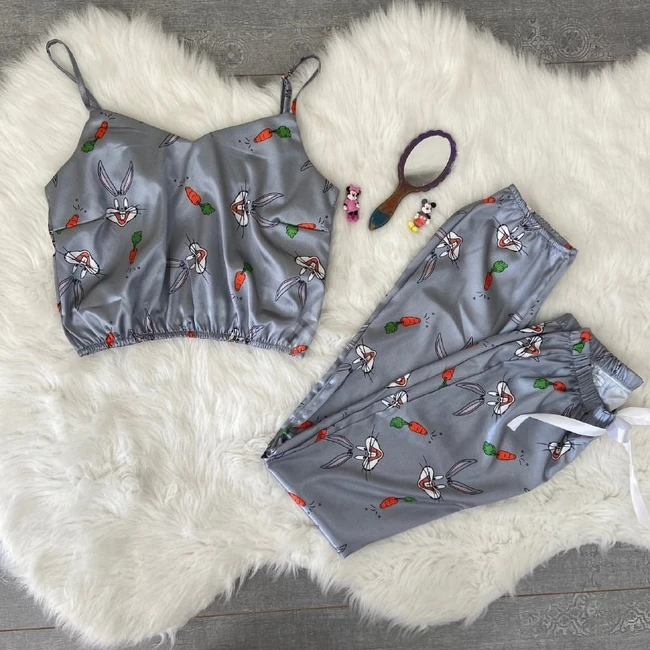 بيجاما نوم نسائية