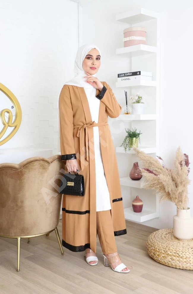 عباءة نسائية مميزة