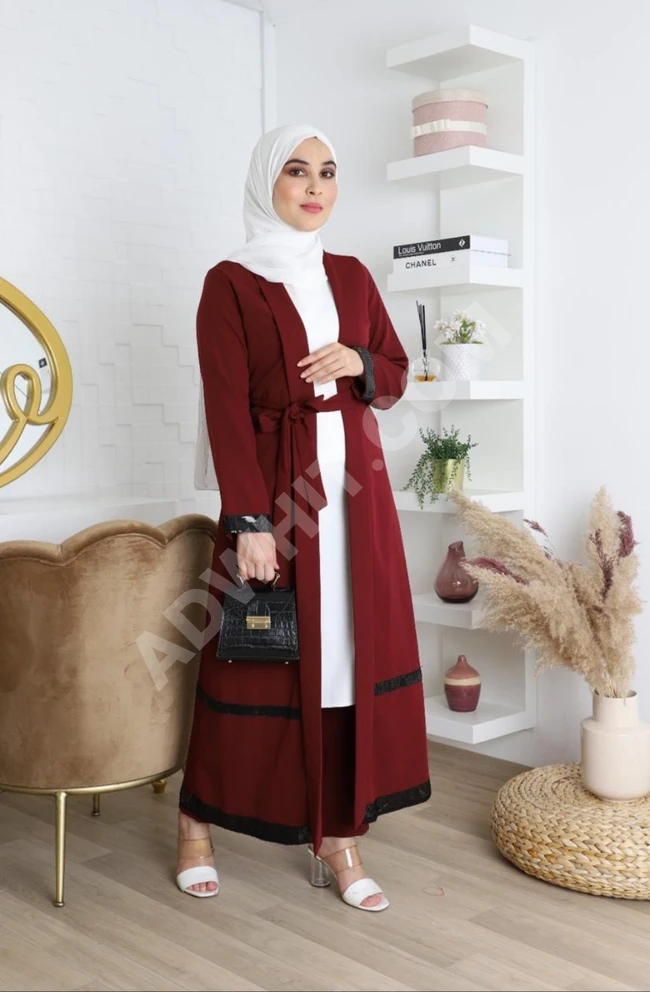 عباءة نسائية مميزة