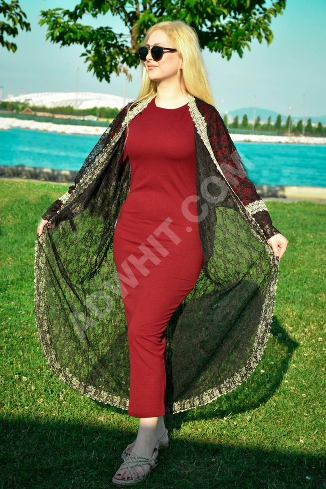 فستان نسائي