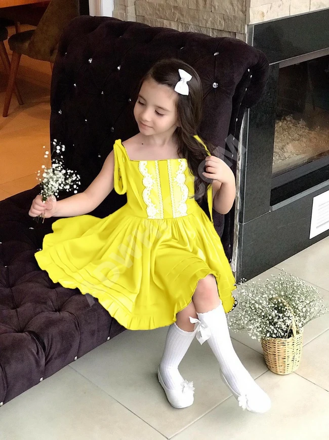 فستان بناتي بسعر مميز لفترة محدودة