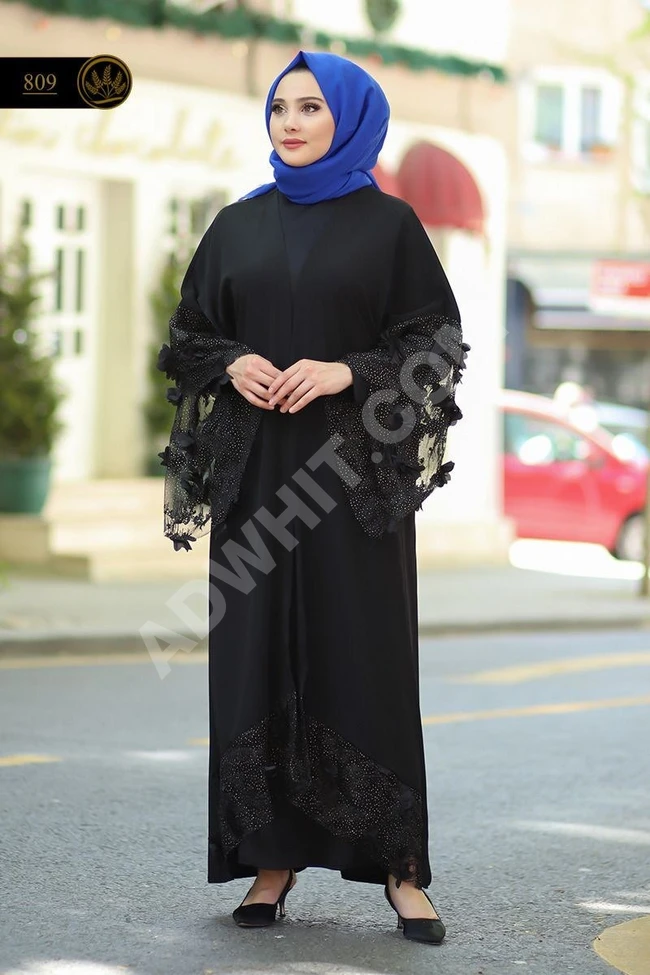 عباءة نسائية للمحجبات