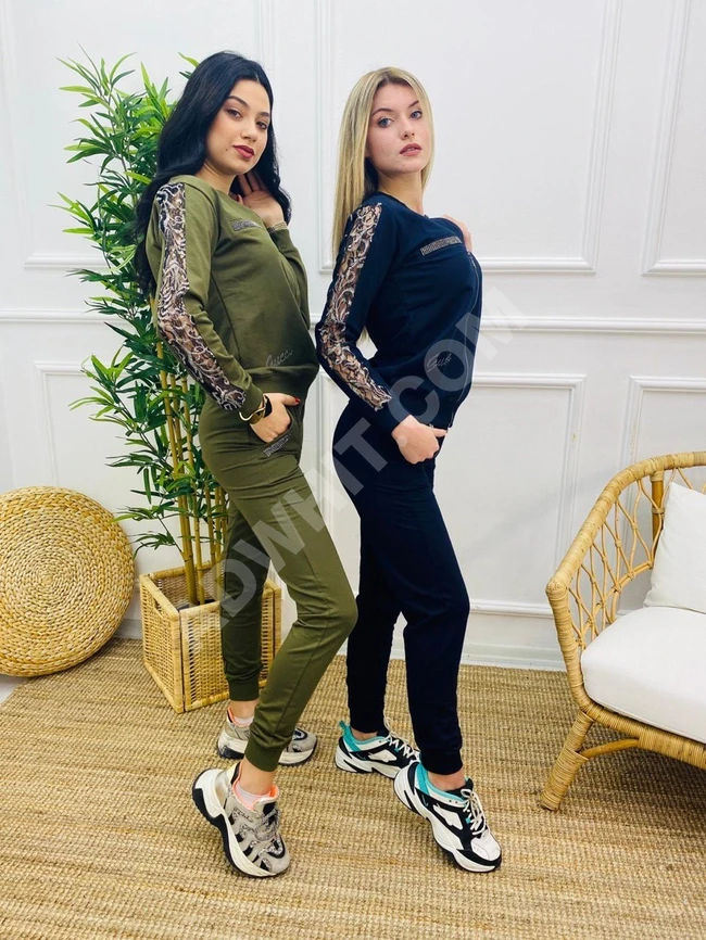 بيجاما سبور نسائية