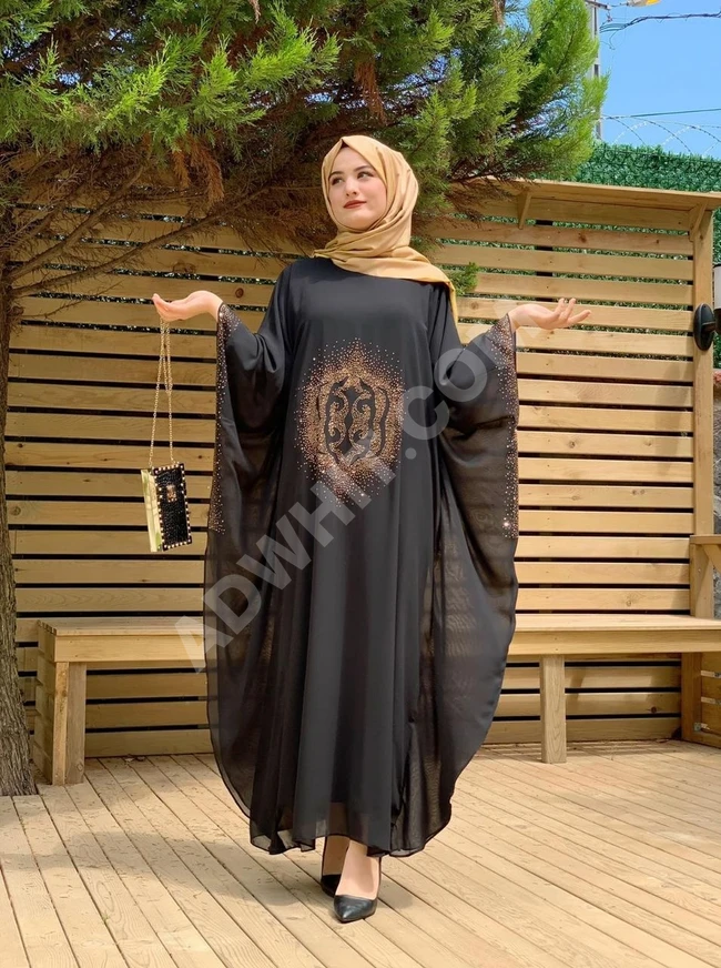 عباءة نسائية للمحجبات