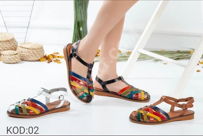 حذاء سبور نسائي