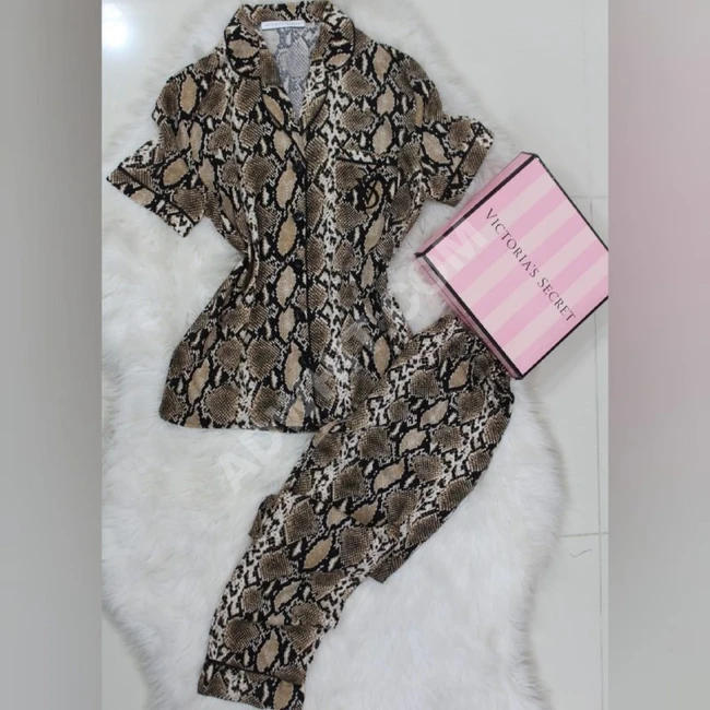 بيجاما نوم نسائية