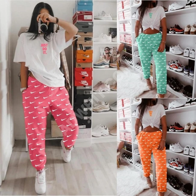 بيجاما سبور نسائية