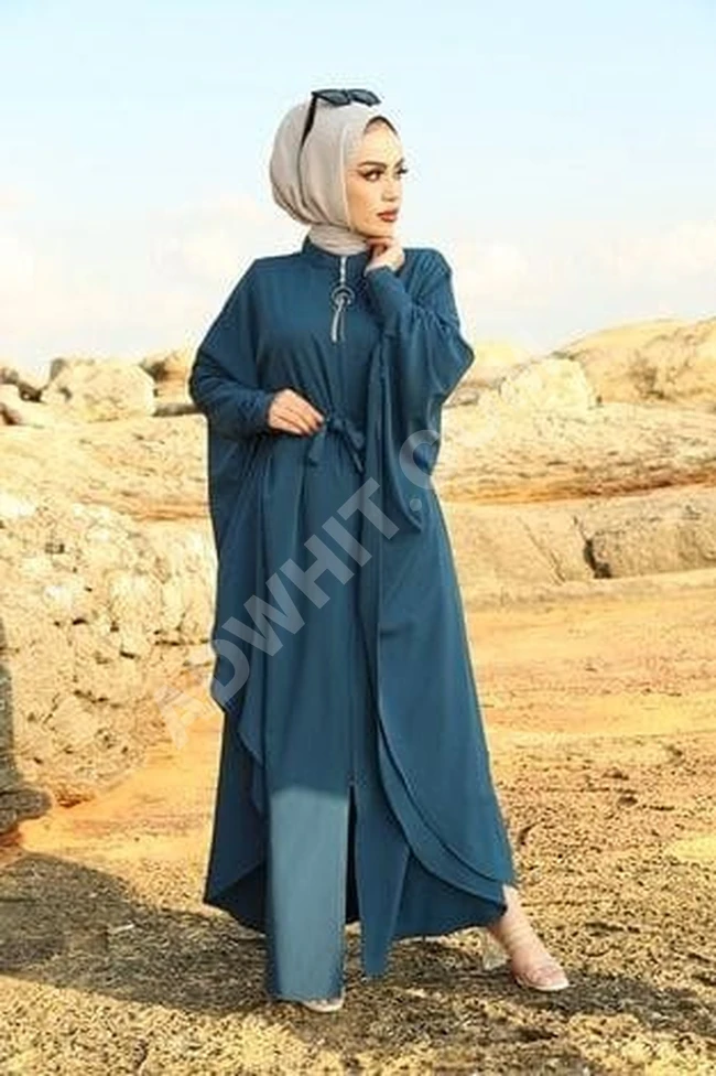 عباءة نسائية للمحجبات