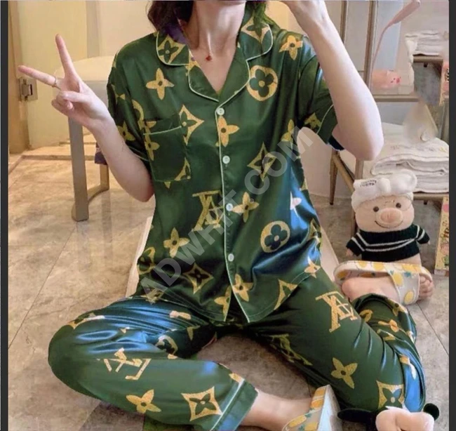 بيجاما نوم نسائية