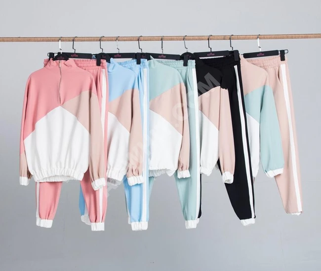 بيجاما سبور نسائية