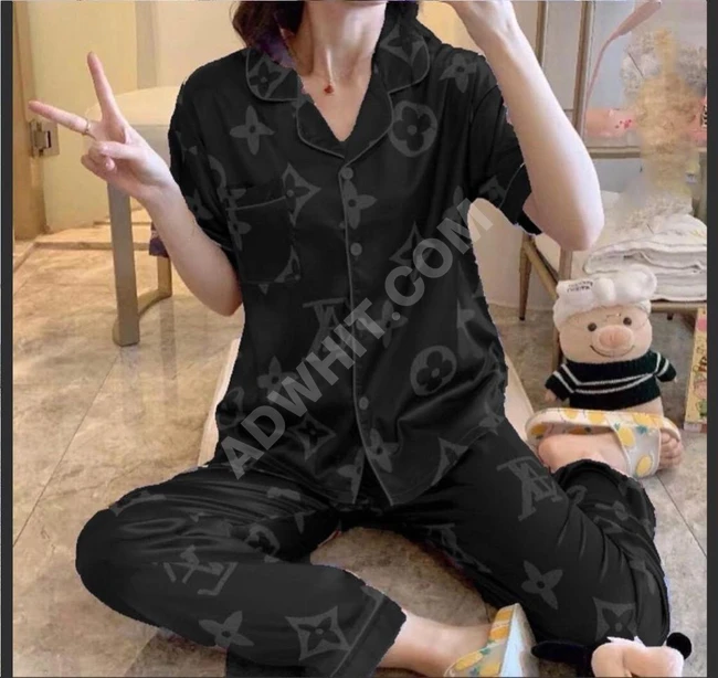 بيجاما نوم نسائية