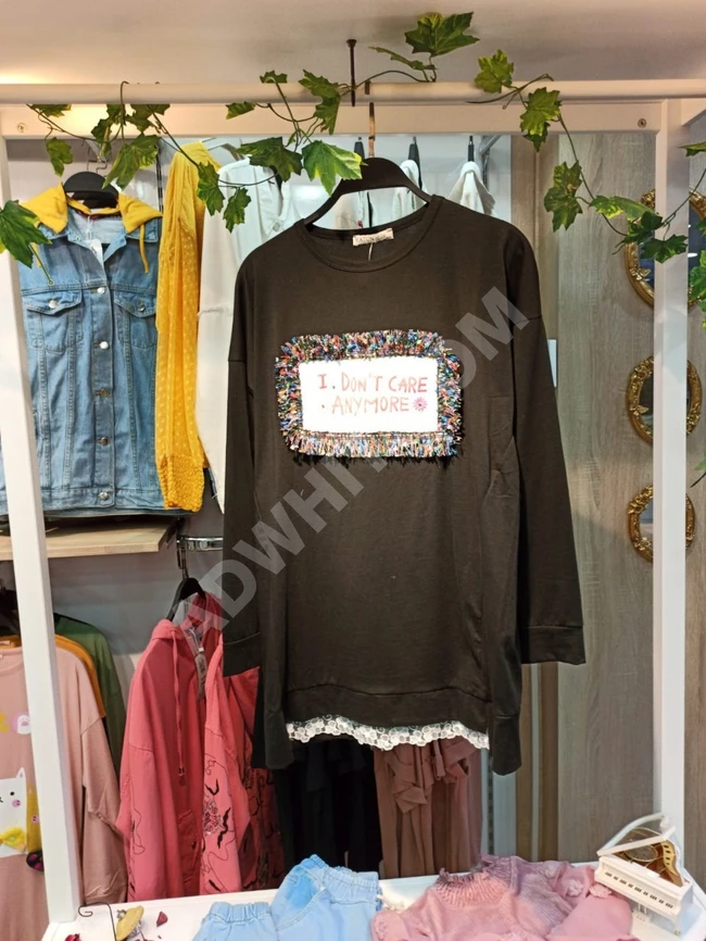 بلوز نسائي مناسب للمحجبات