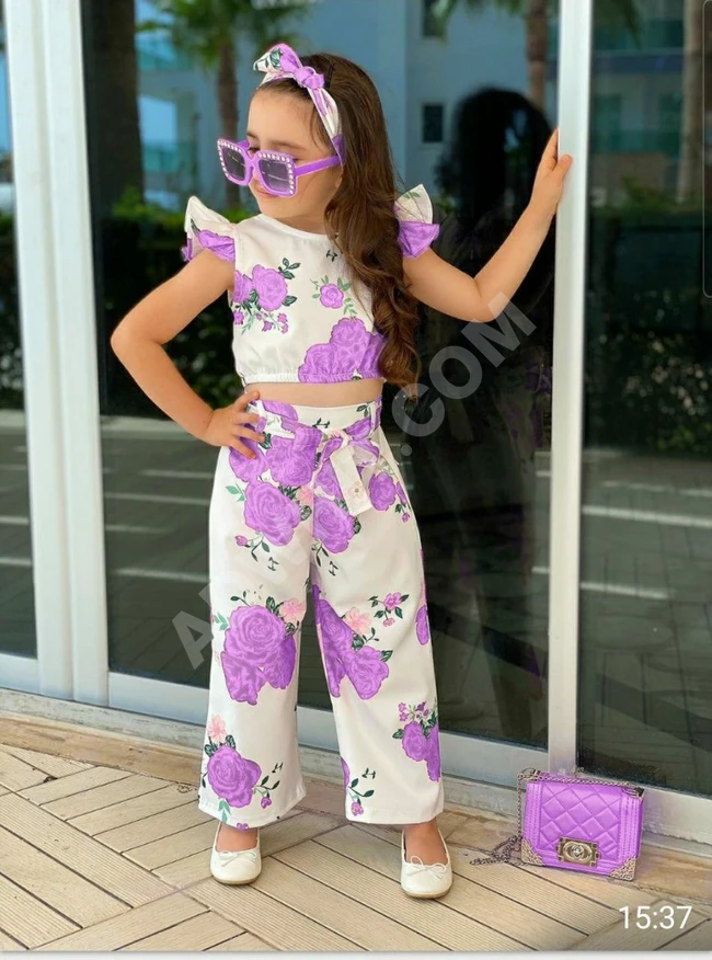 طقم بناتي قطعتين مع اكسسوار للشعر