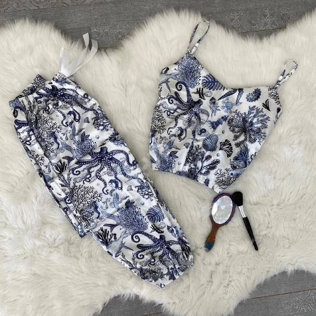 بيجاما نوم نسائية