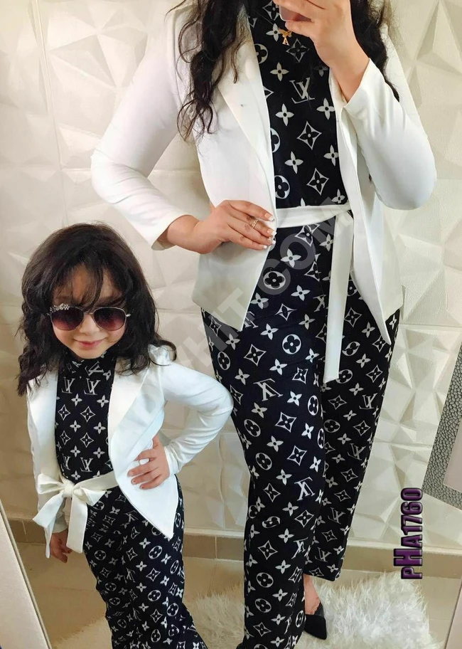 كابلز الام والبنت 