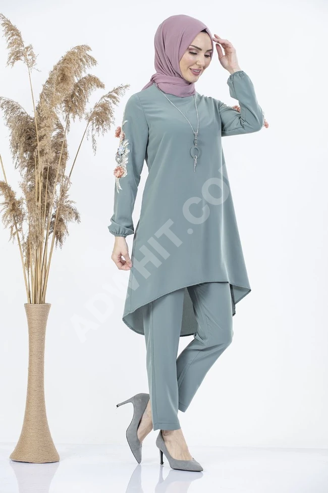 طقم نسائي للمحجبات