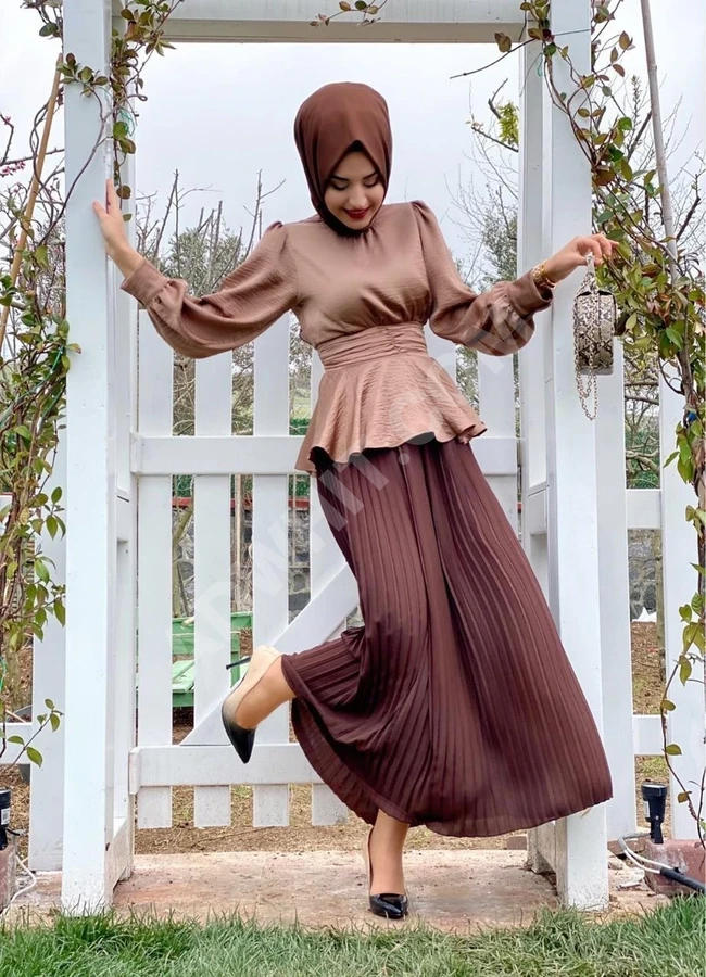 طقم نسائي انيق 