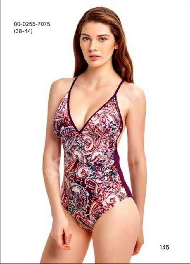 لباس سباحة نسائي