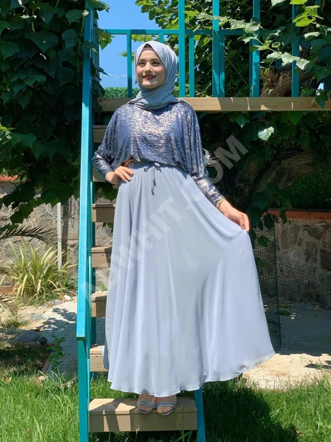 طقم نسائي مع شال للمحجبات