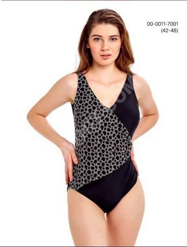 لباس سباحة نسائي