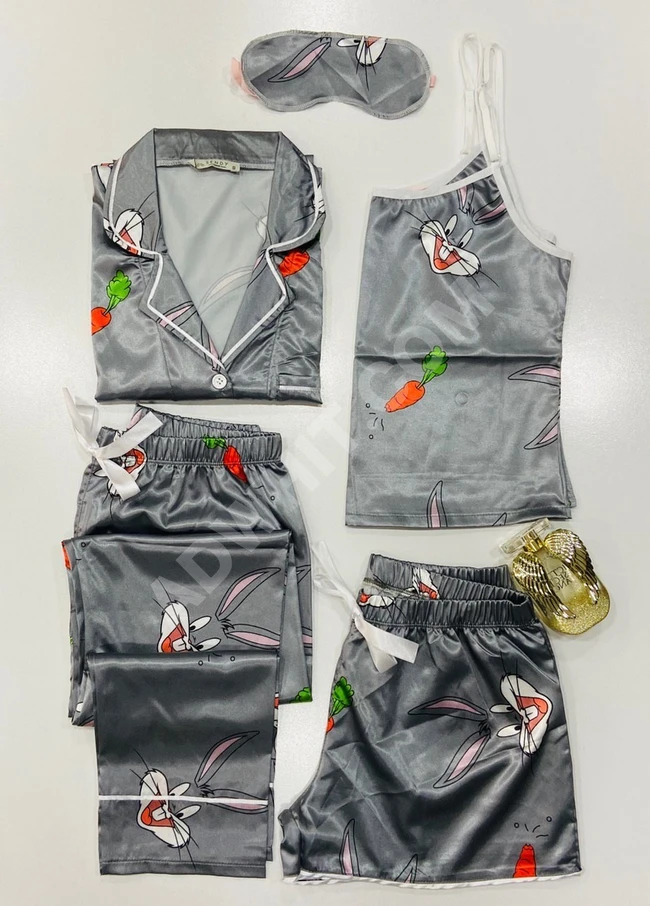 بيجاما ساتان اربع قطع