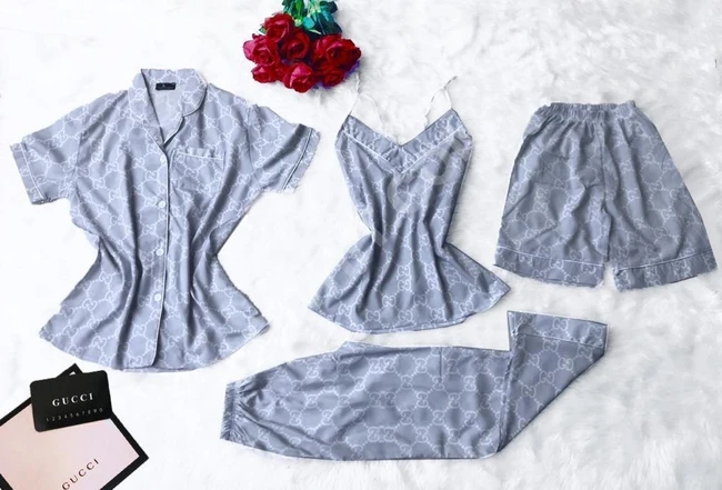 بيجاما نوم نسائية 