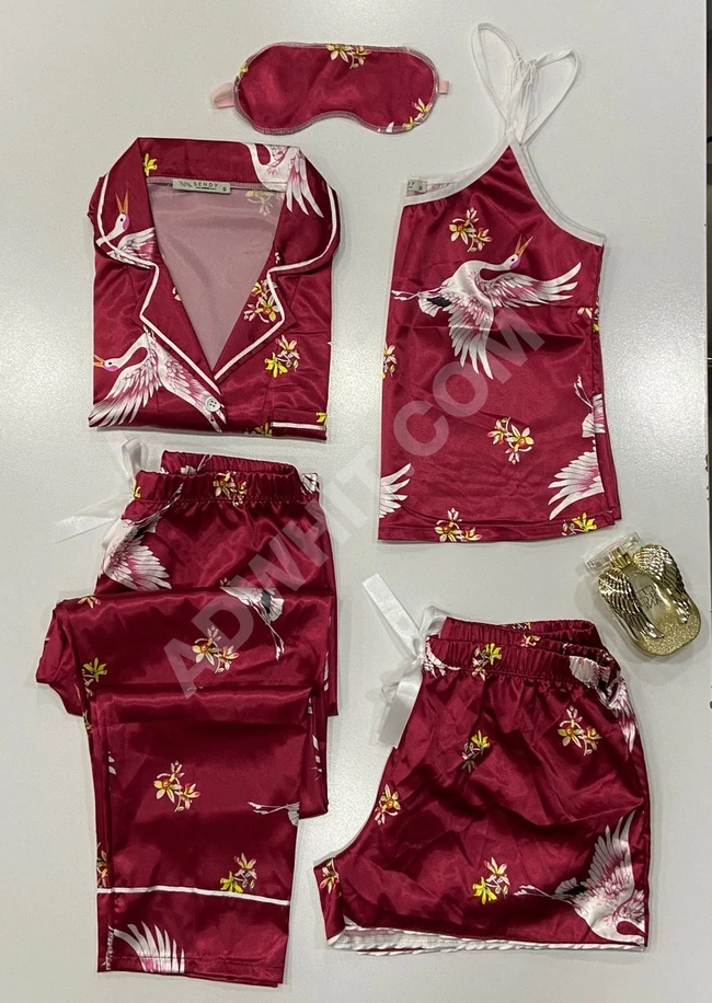 بيجاما نوم نسائية 