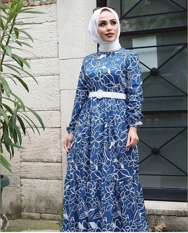 فستان طويل نسائي