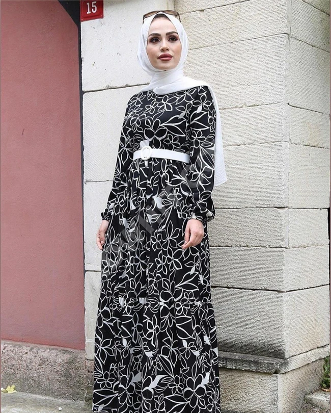 فستان طويل نسائي