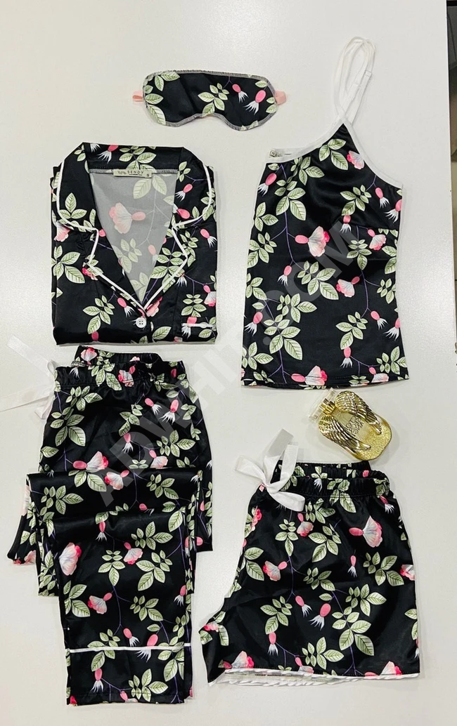 بيجاما ساتان نسائية