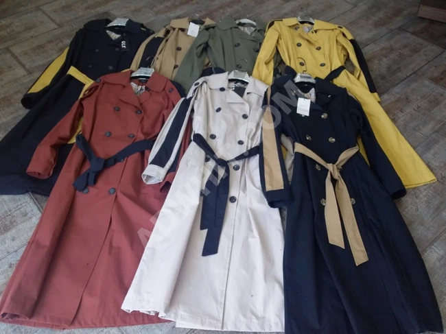 جاكيت نسائي بألوان مختلقة