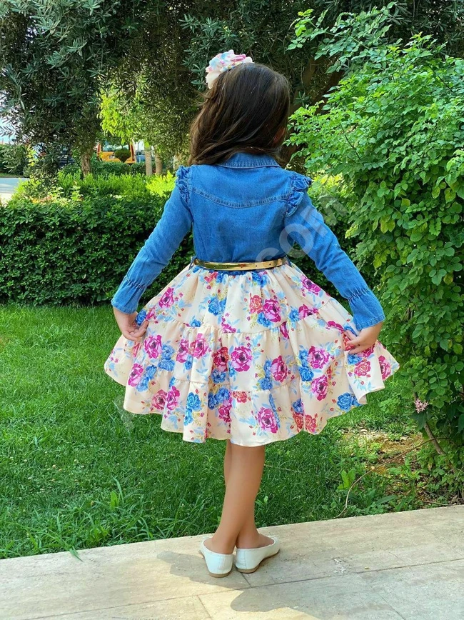 فستان مع حزام واكسسوار شعر