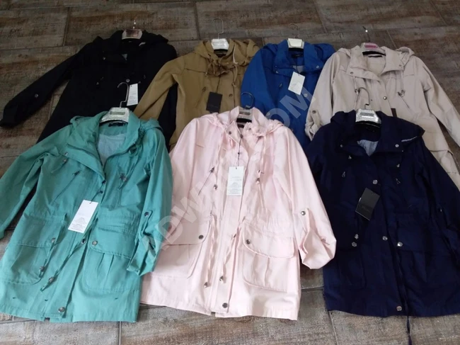 جاكيت نسائي قصير