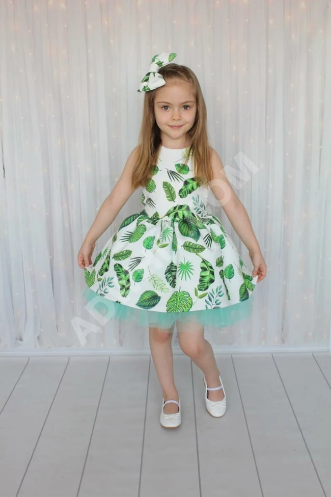 فستان بناتي مع اكسسوار للشعر 