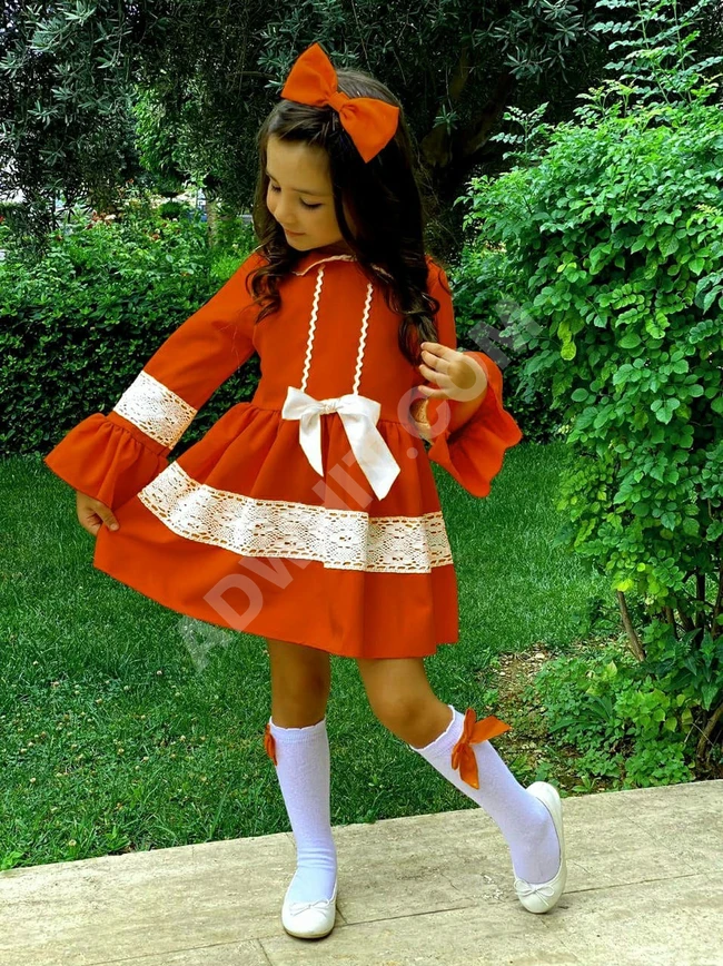 فستان بناتي مع جراب واكسسوار شعر