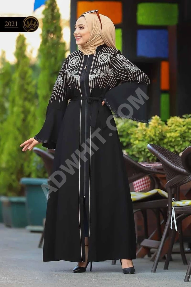 عباءة نسائية للمحجبات 