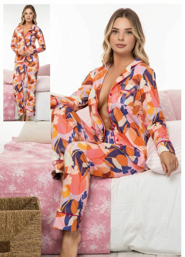 بيجاما نوم نسائية