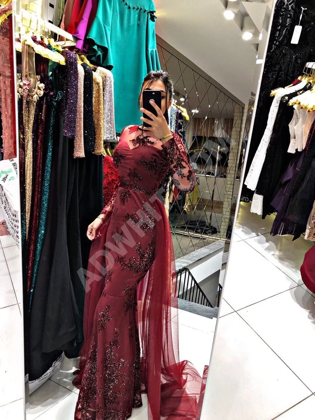 فستان سهرة نسائي طويل