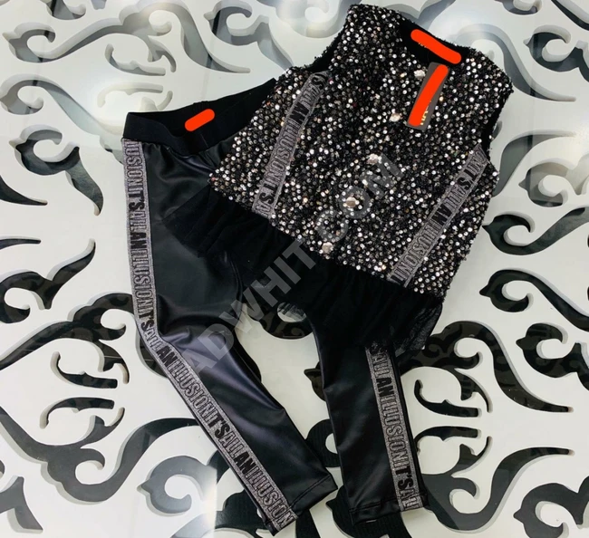 طقم بناتي مميز