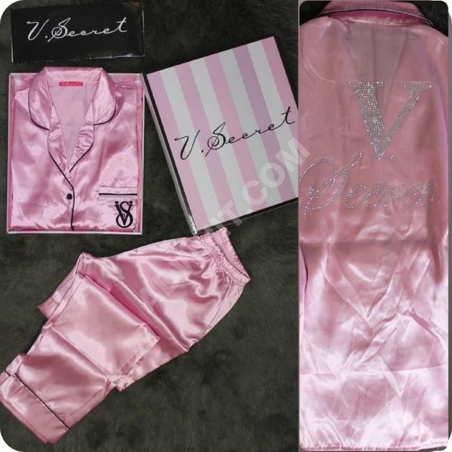 بيجاما ساتان نسائية