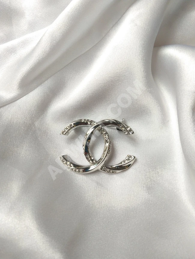 اكسسوار ملابس نسائية