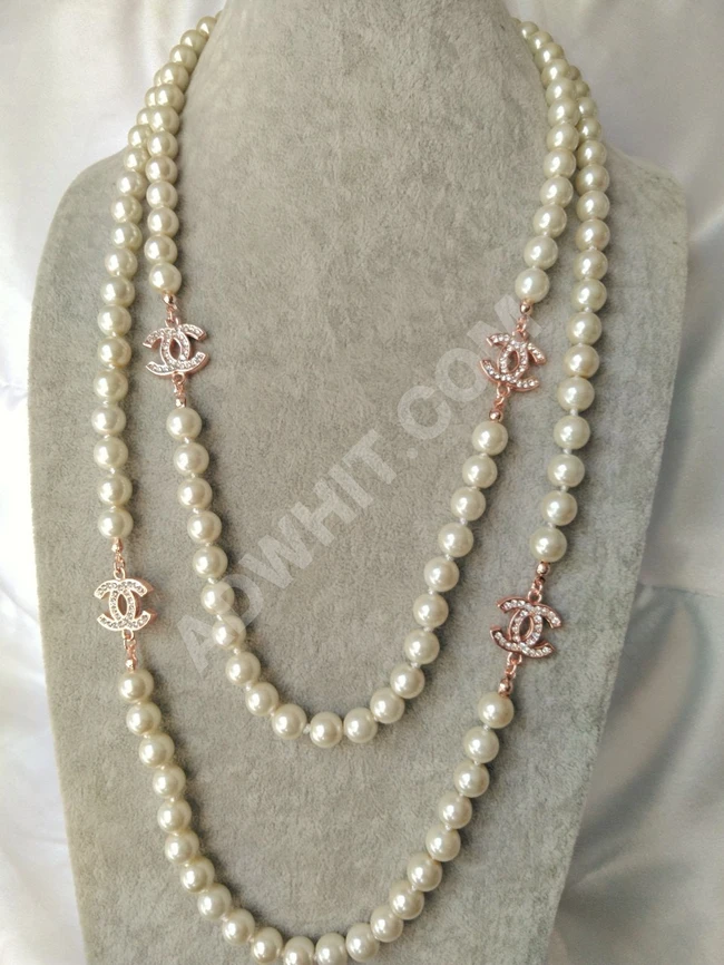 عقد اكسسوار نسائي 