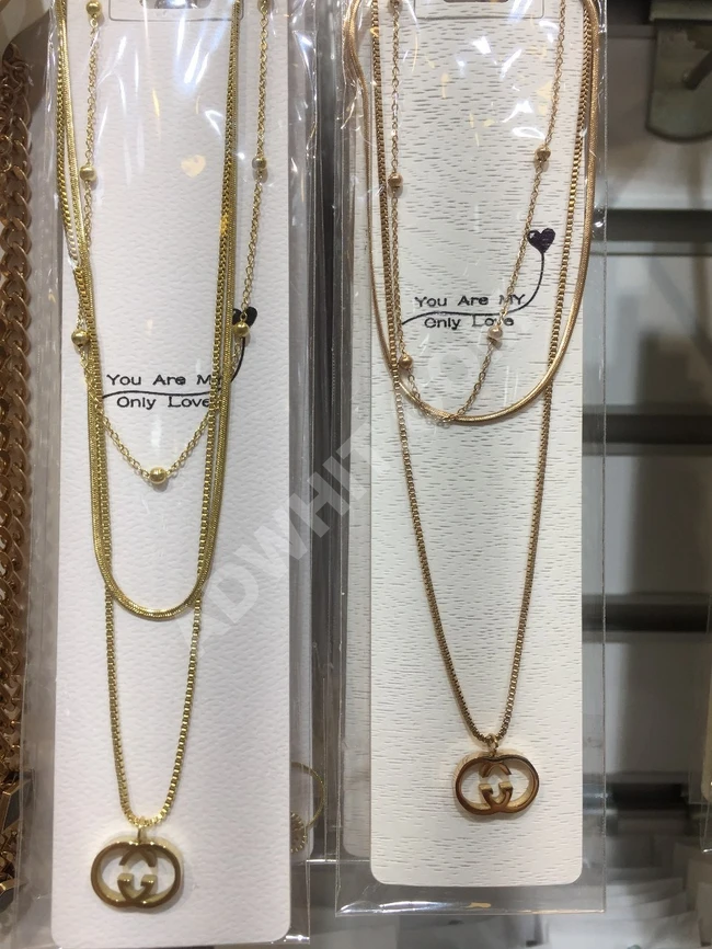 سلاسل نسائية ناعمة 