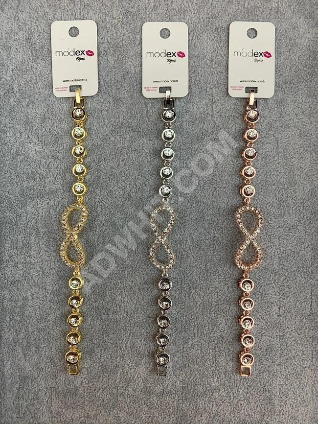 سلاسل نسائية ناعمة 